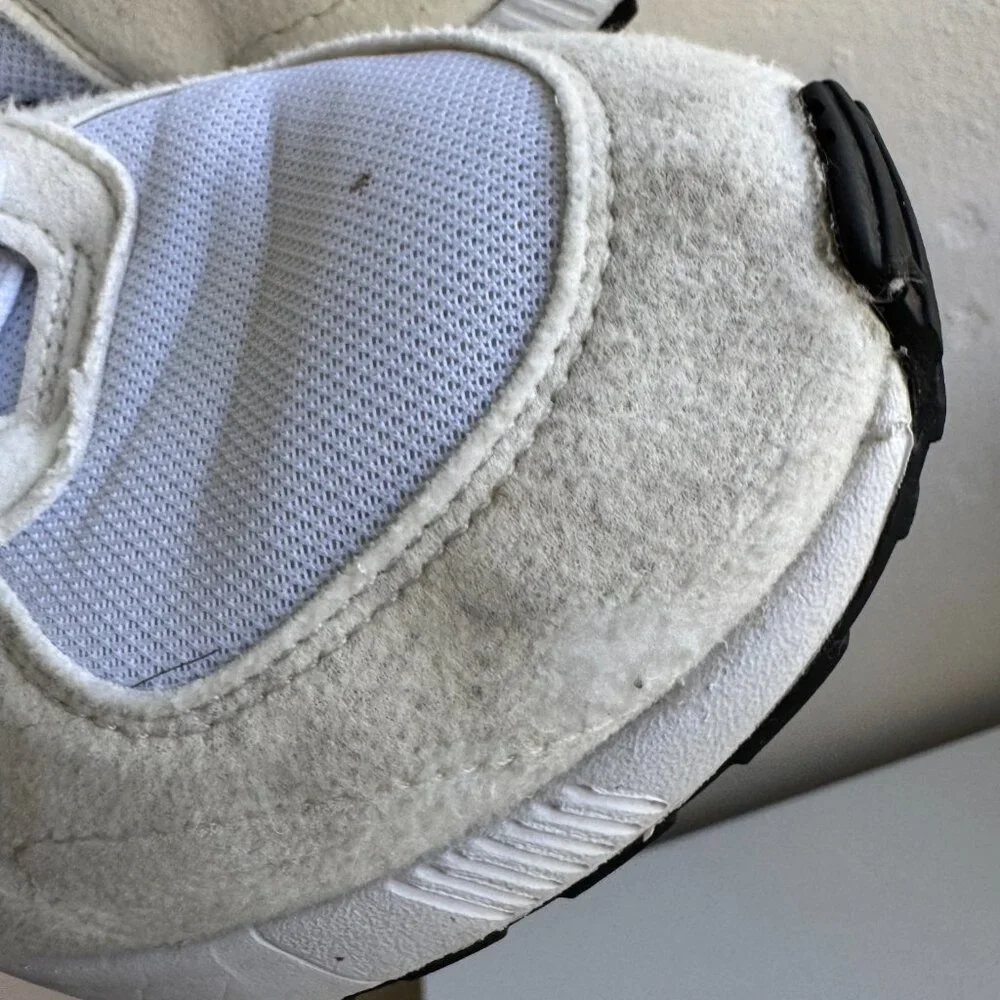 PUMA White & Black Sneakers Women’s Size 8.5 – Classic Casual Shoes - Picture 8 of 13